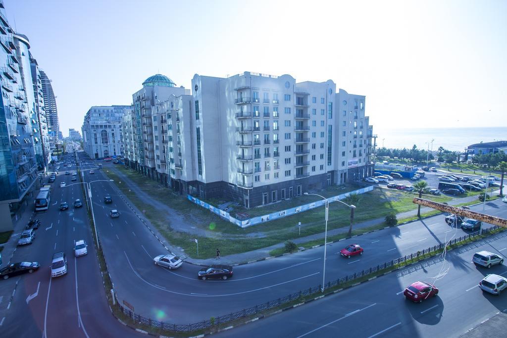 Batumi City Center Apartment Экстерьер фото