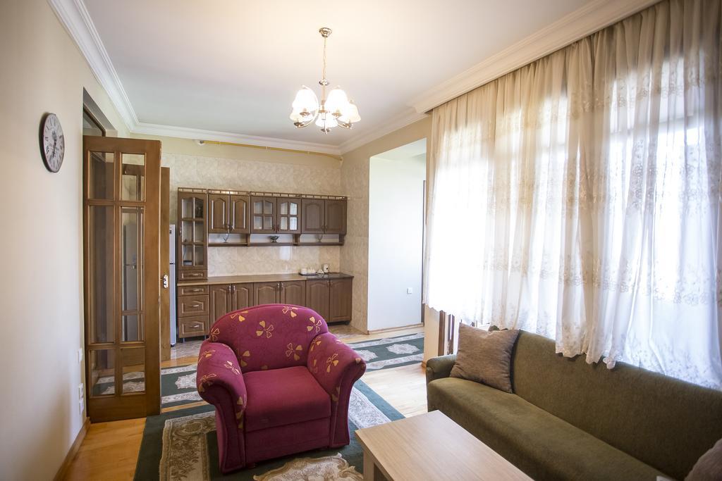 Batumi City Center Apartment Экстерьер фото